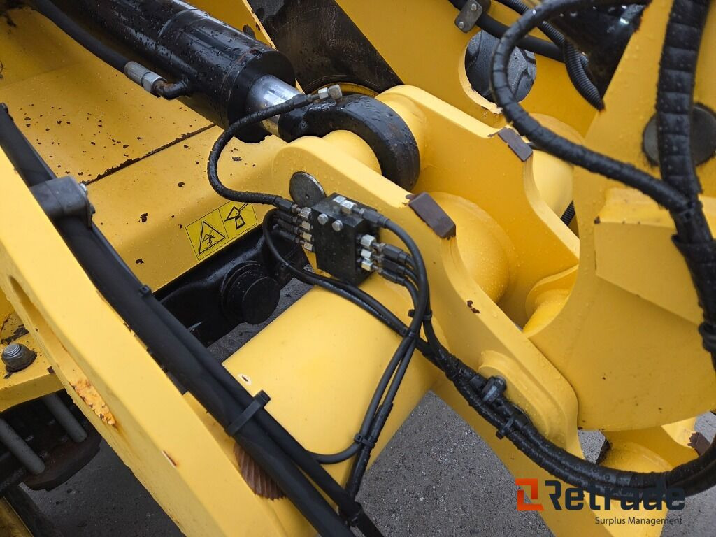 Wiellader Hjullastare Yanmar V100 Med Vikplog och Sandskopa Panolinolja