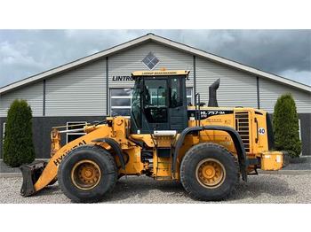 Wiellader Hyundai 757-9A XTD med lan-arm. En-ejeres maskine med Lock 