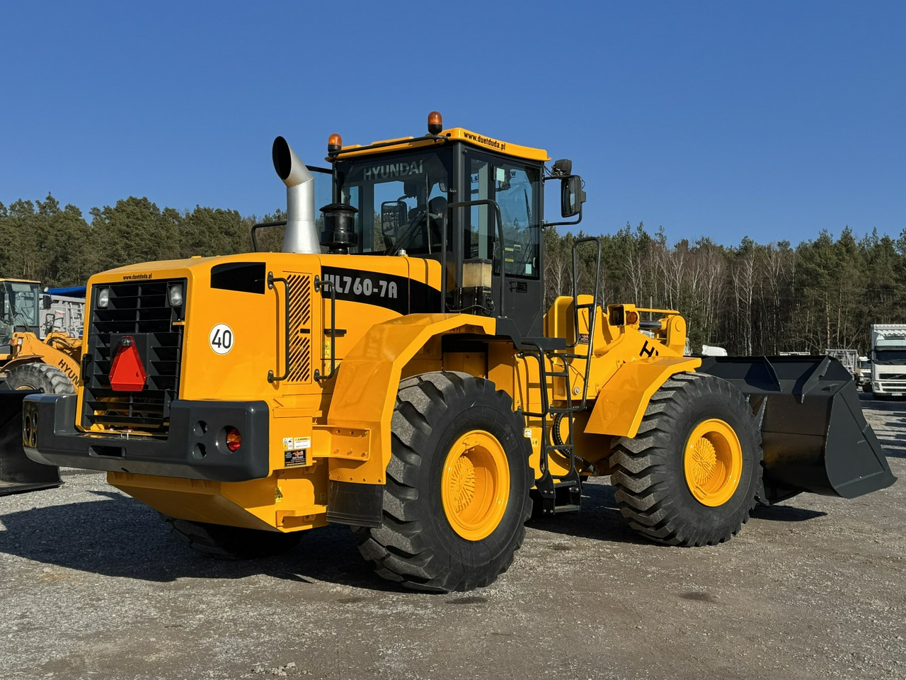 Wiellader Hyundai HL760-7A Centralne Smarowanie waga-18 ton