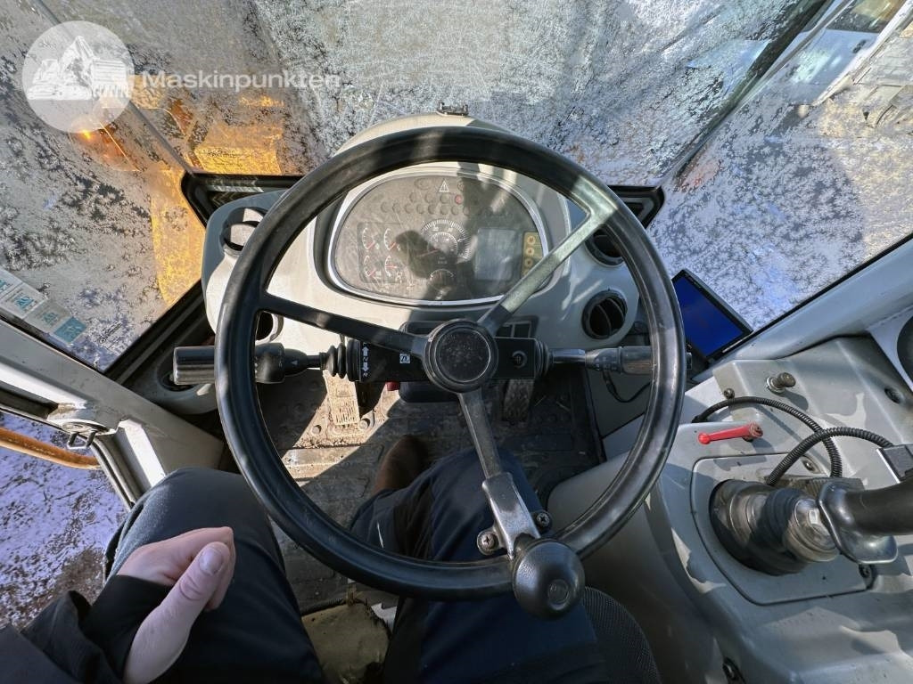 Wiellader Hyundai HL 730 TM-7