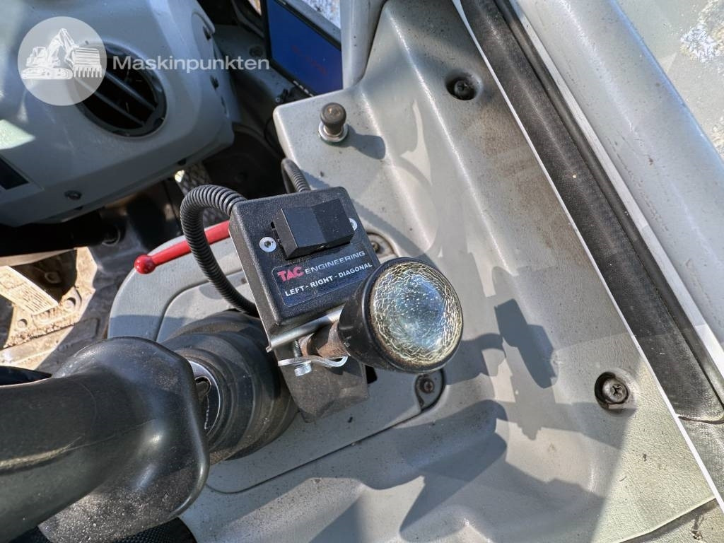 Wiellader Hyundai HL 730 TM-7