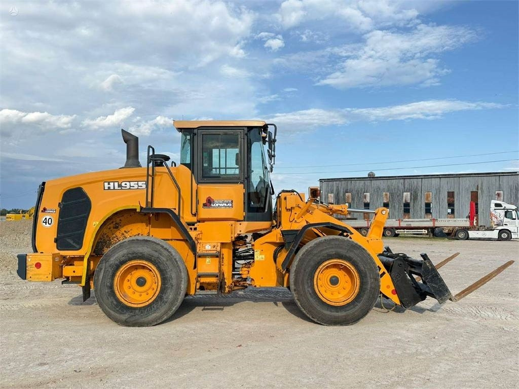 Wiellader Hyundai HL 955