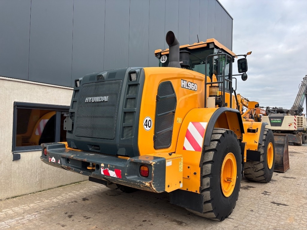 Wiellader Hyundai HL 960 - 955