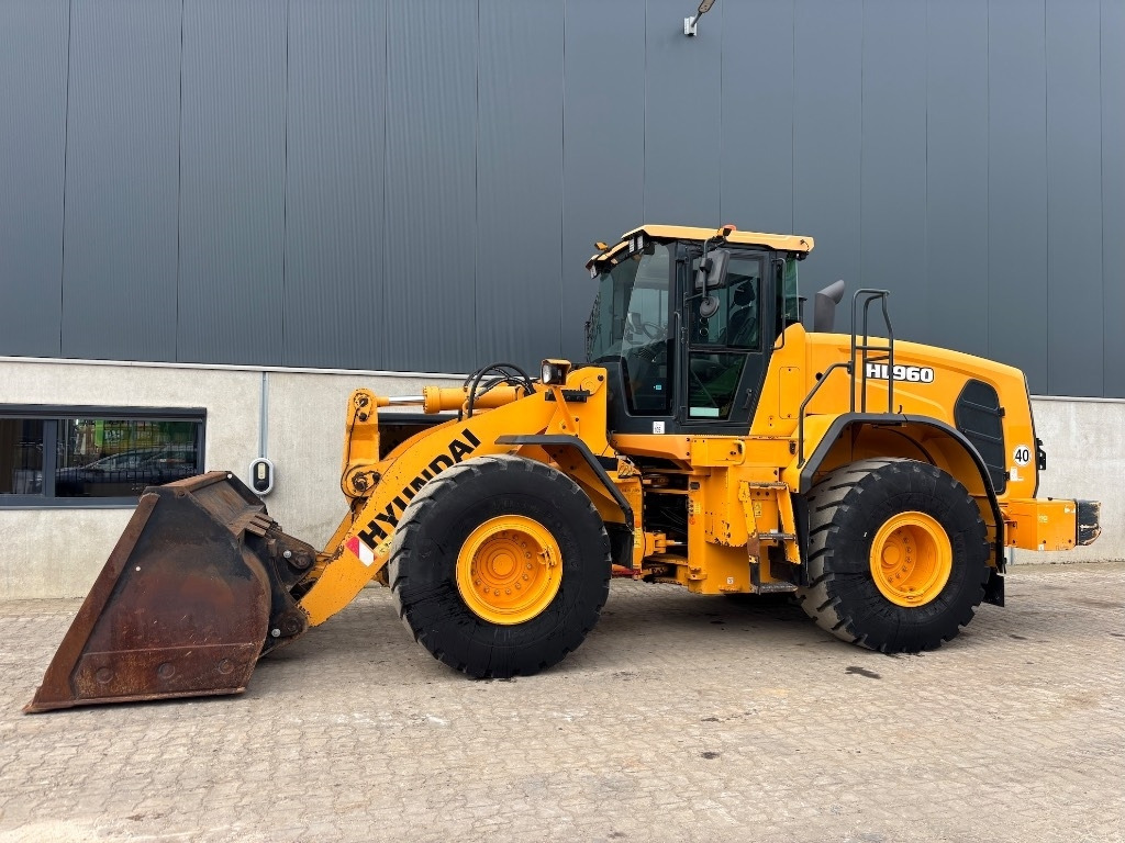 Wiellader Hyundai HL 960 - 955