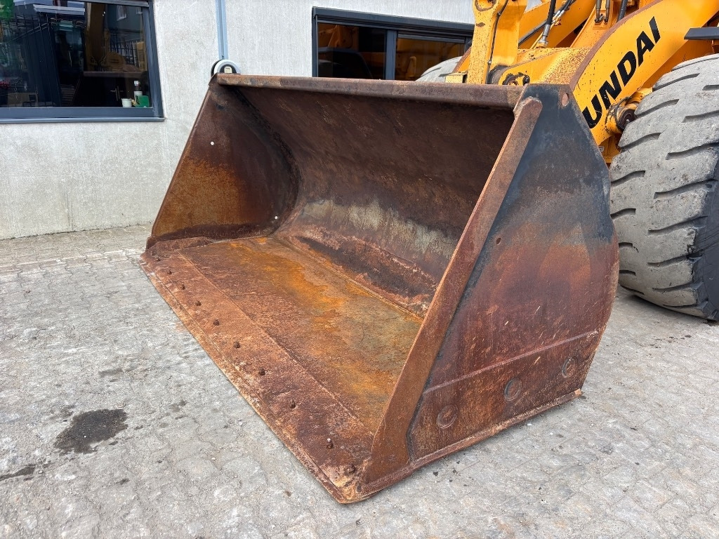 Wiellader Hyundai HL 960 - 955