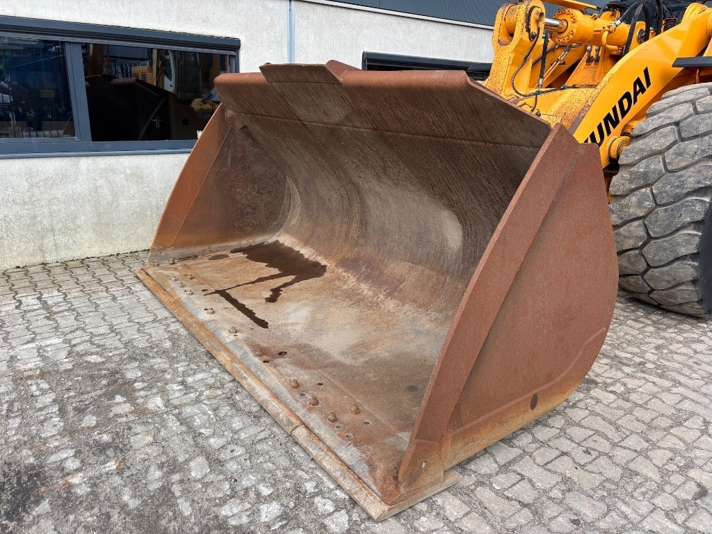 Wiellader Hyundai HL 970 - HL970 - HL 975