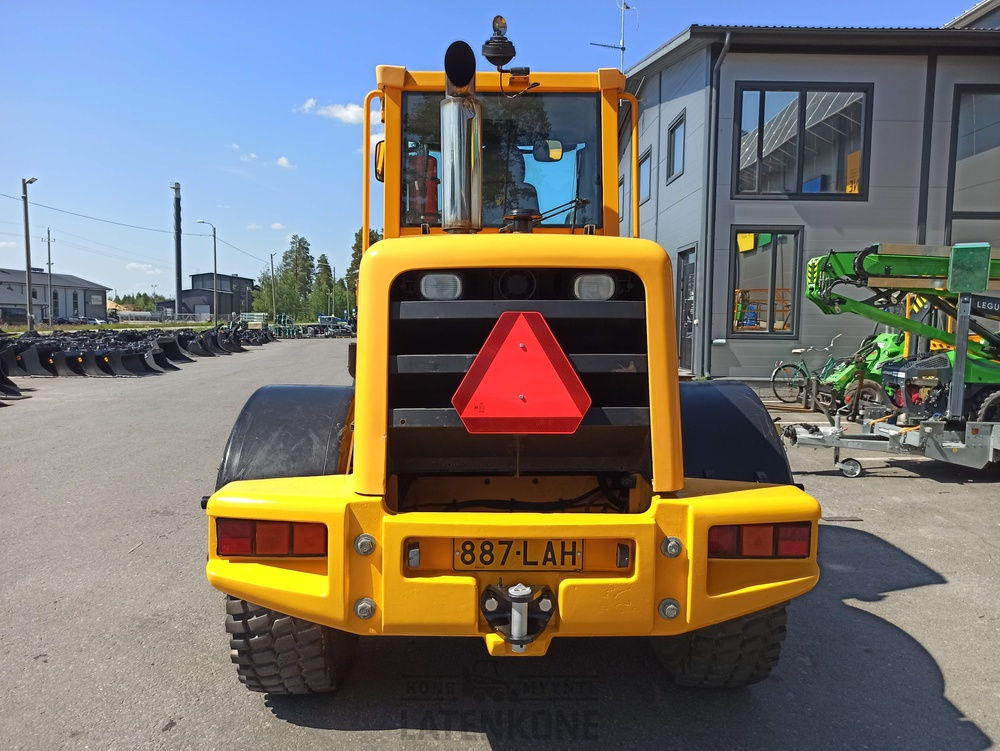 Wiellader JCB 411B  HT pyöräkuormaaja
