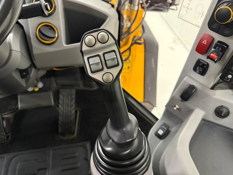 Wiellader JCB 413S Nordic Edition