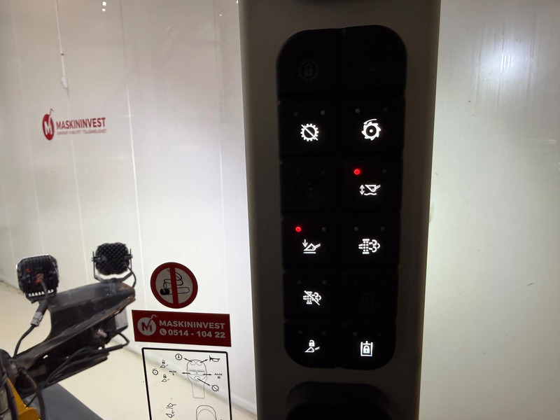 Wiellader JCB 413S Nordic Edition