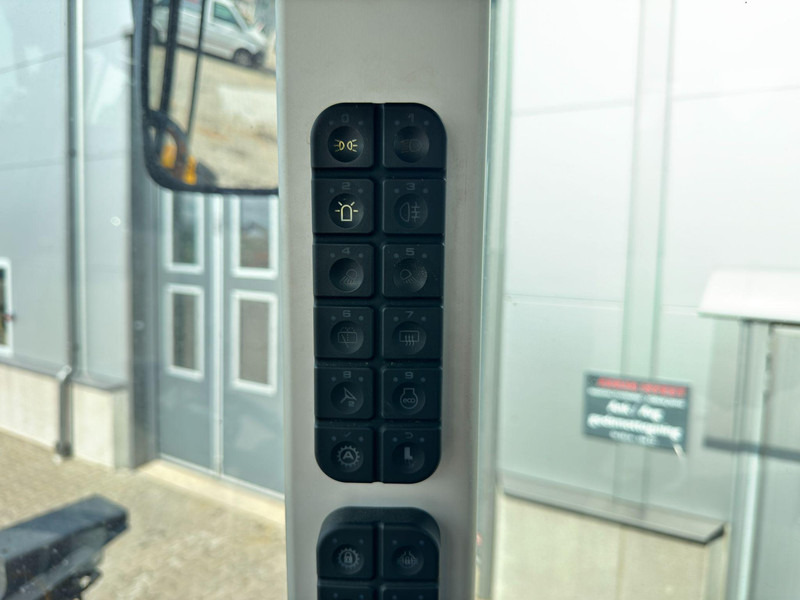 Wiellader JCB 413 2.800h