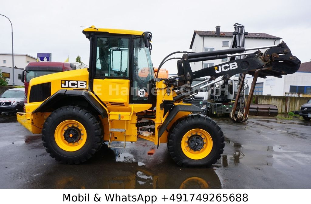 Wiellader JCB 417 HT T4F *Schaufel/Gabel/Schnellwechsler/Klima