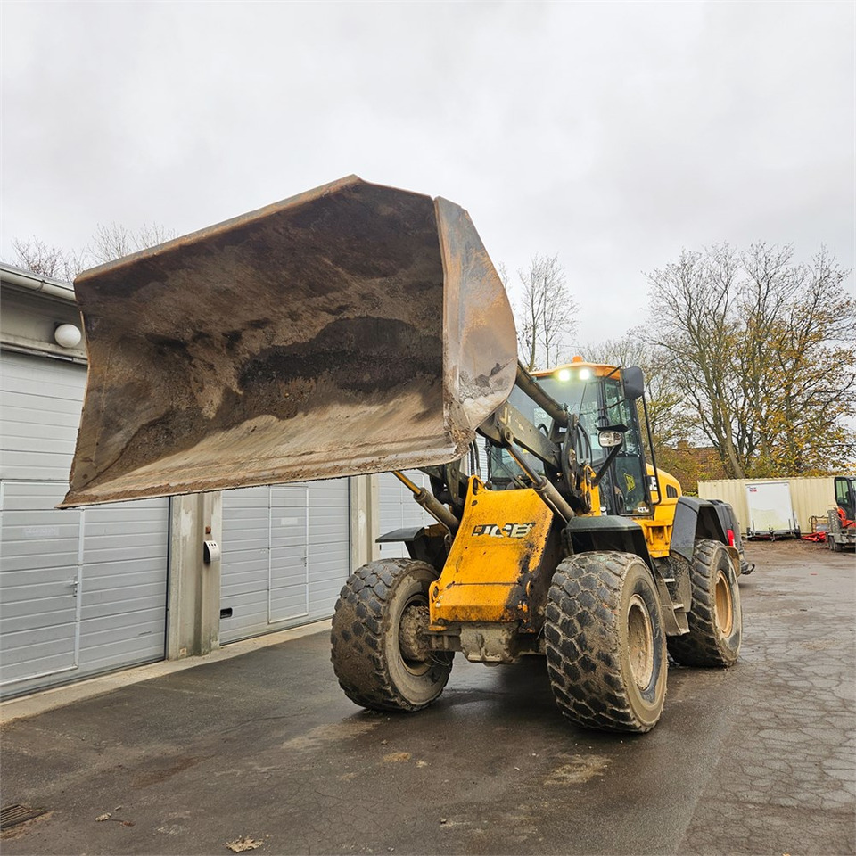 Wiellader JCB 437HT T4
