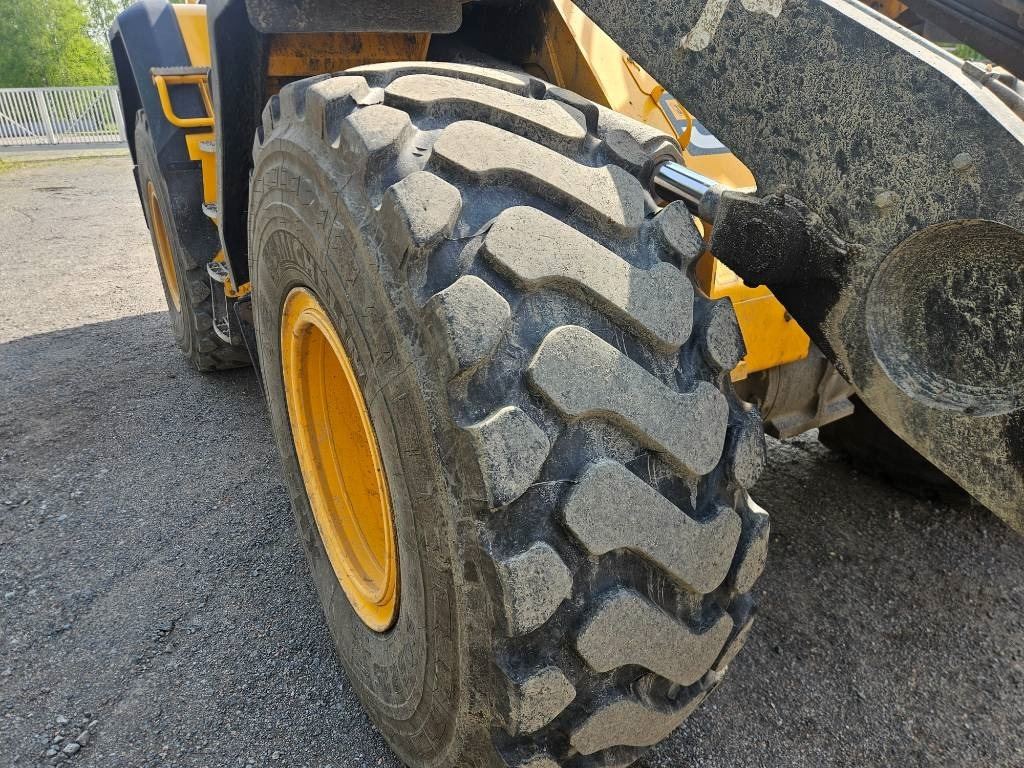 Wiellader JCB 437 S5 HT Loadmaster vaaka