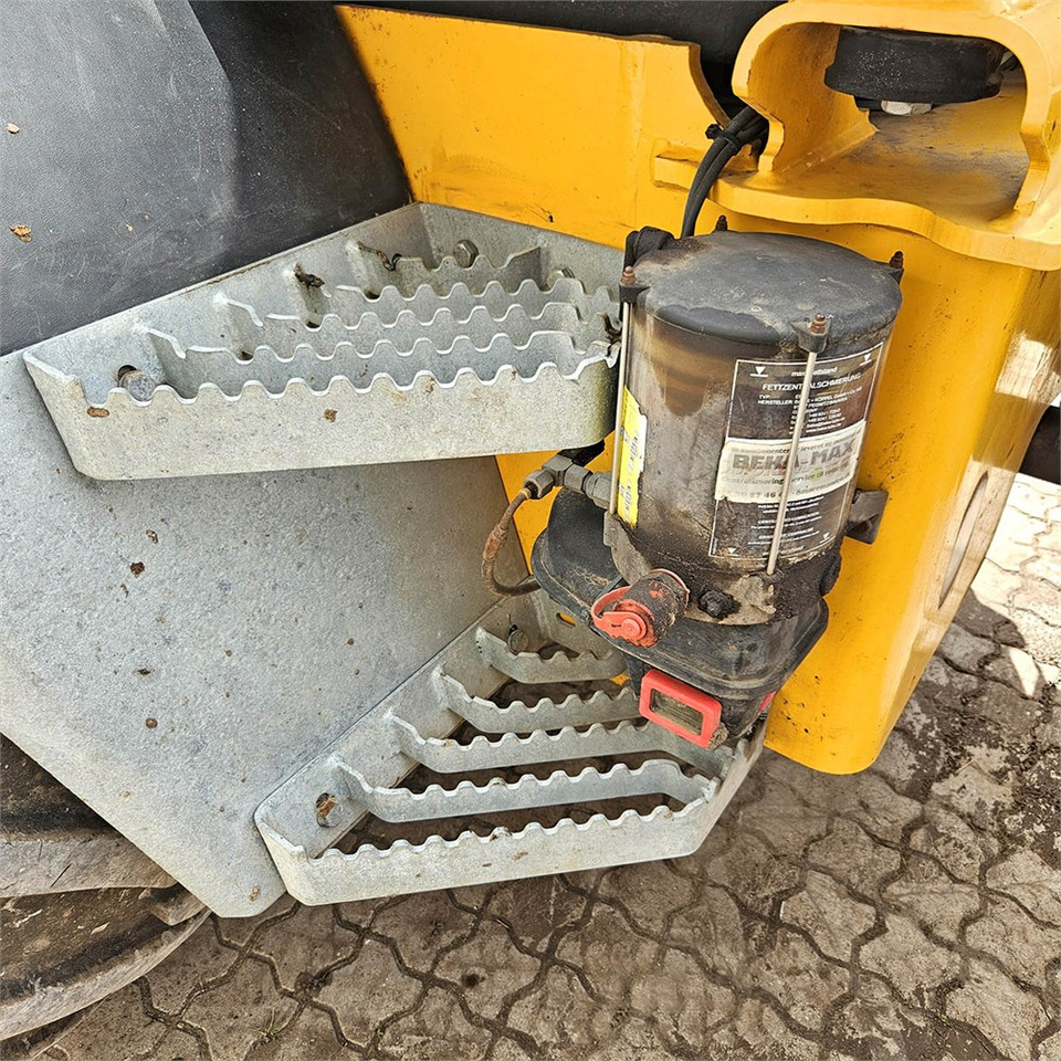Wiellader JCB TM310