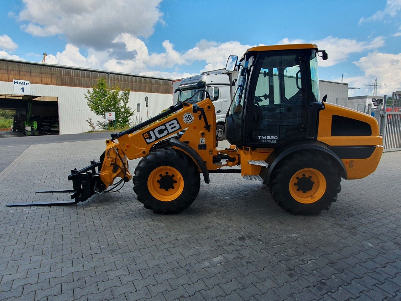 Wiellader JCB TM 220 SV C / Neufahrzeug / Teleskop / Gabel