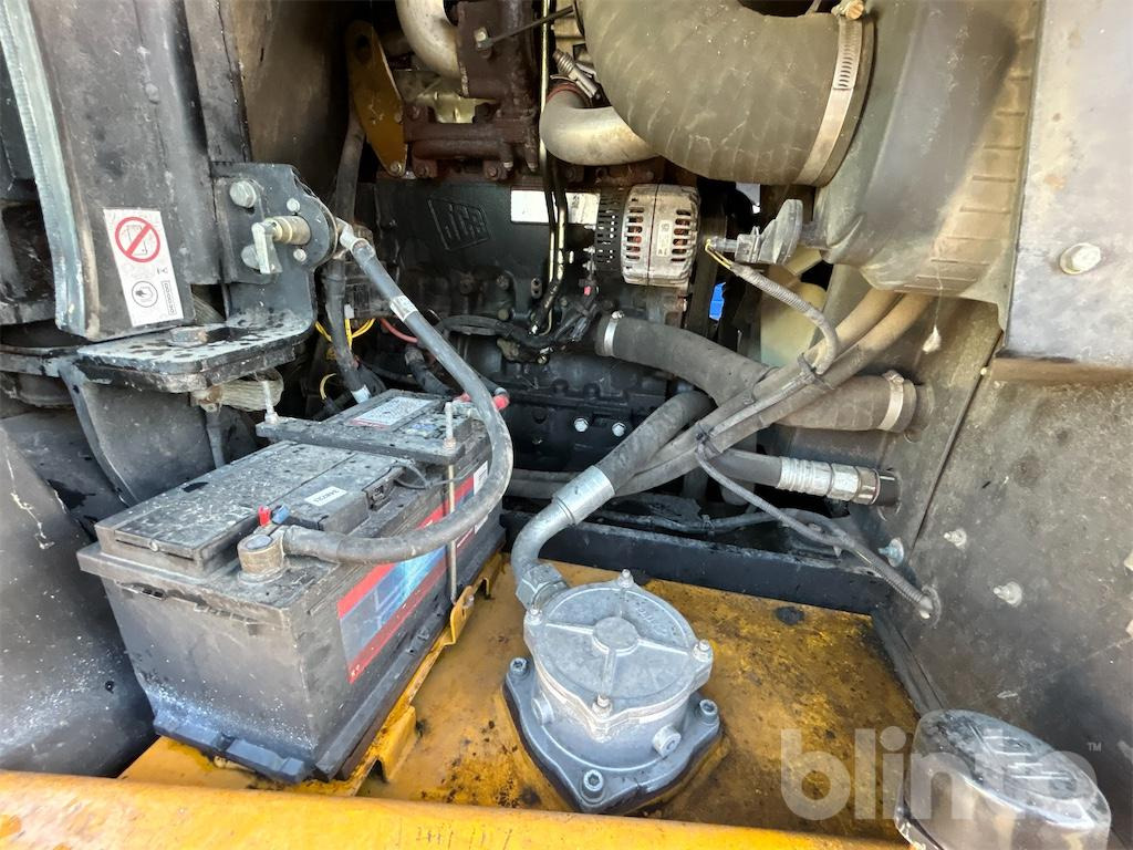 Wiellader JCB TM 310 (2010)