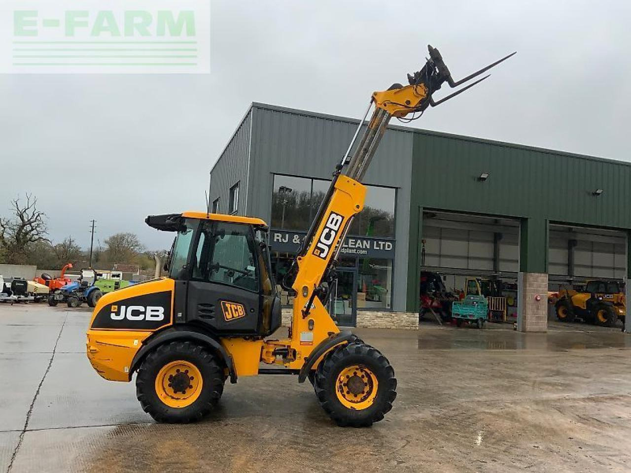 Wiellader JCB tm220 agri telehandler (st25185)