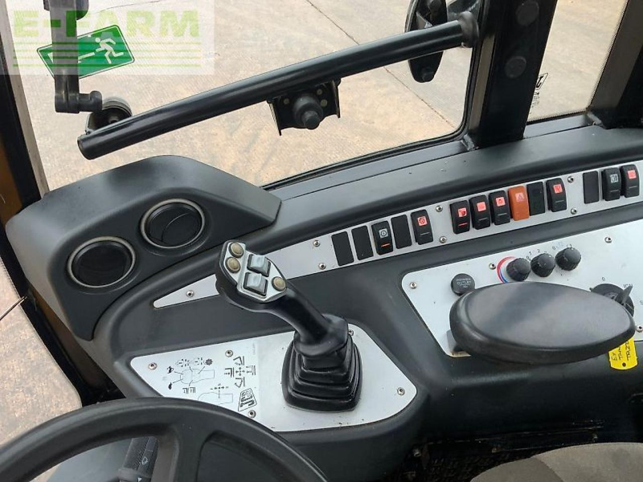 Wiellader JCB tm220 agri telehandler (st25185)