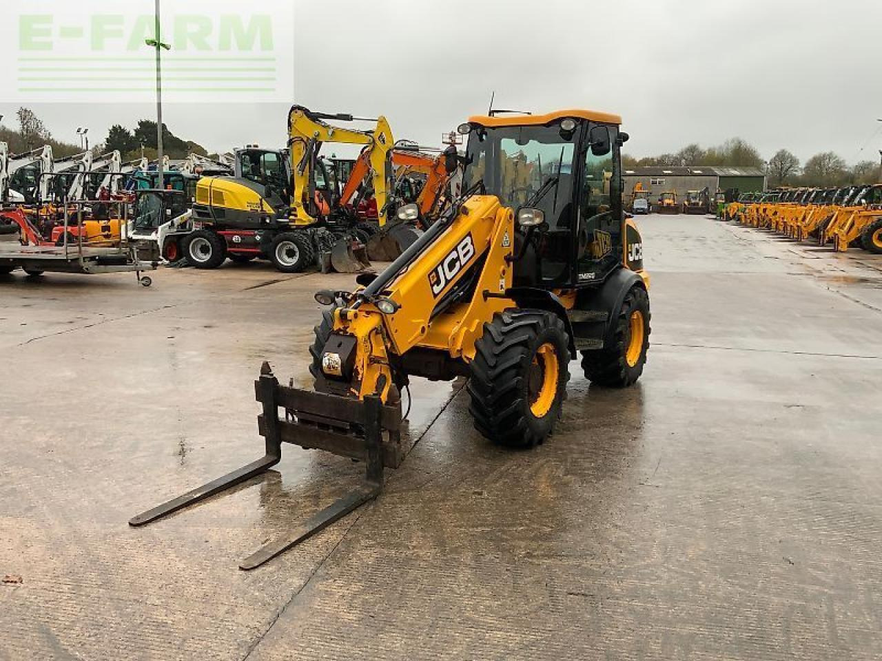 Wiellader JCB tm220 agri telehandler (st25185)