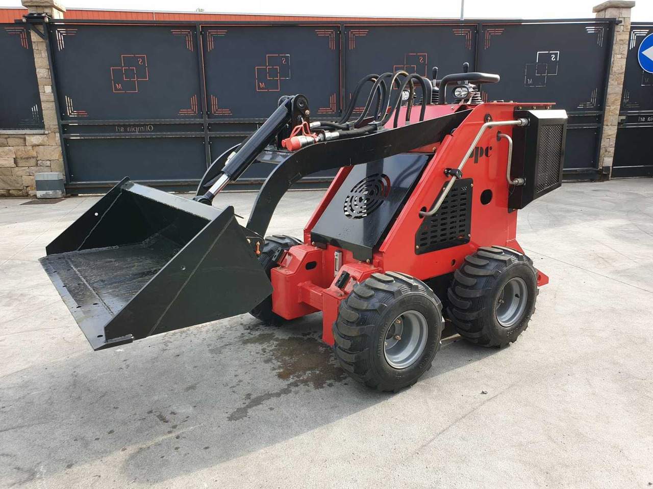 Wiellader JPC HT320 SKID STEER LOADER