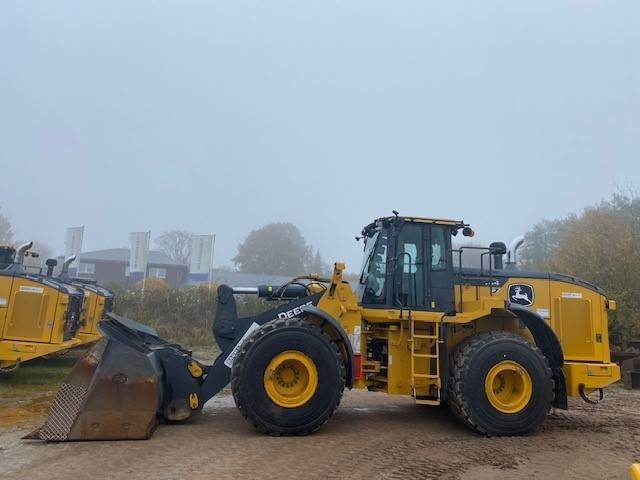 Wiellader John Deere 744 P MIETE / RENTAL (12002124)