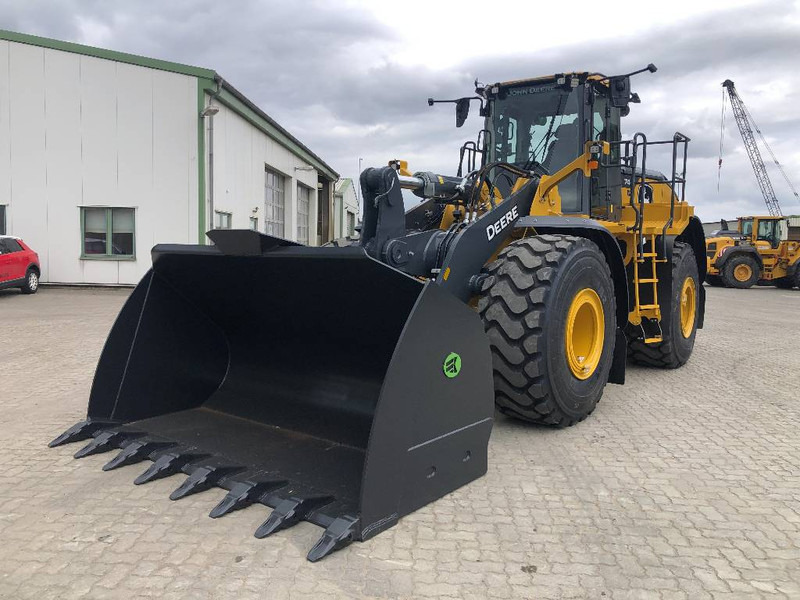 Wiellader John Deere 744 P MIETE / RENTAL (12002126)