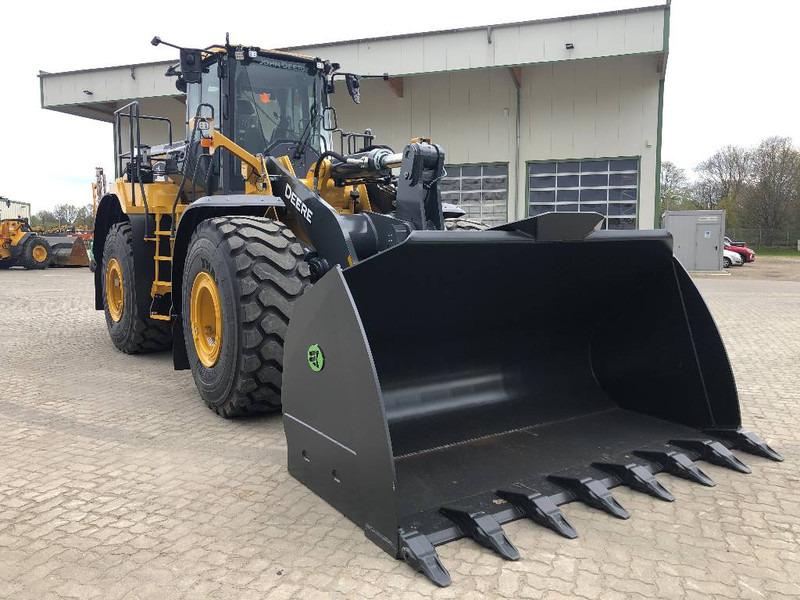 Wiellader John Deere 744 P MIETE / RENTAL (12002126)