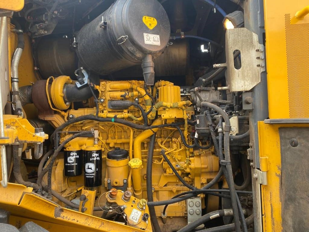 Wiellader John Deere 824p