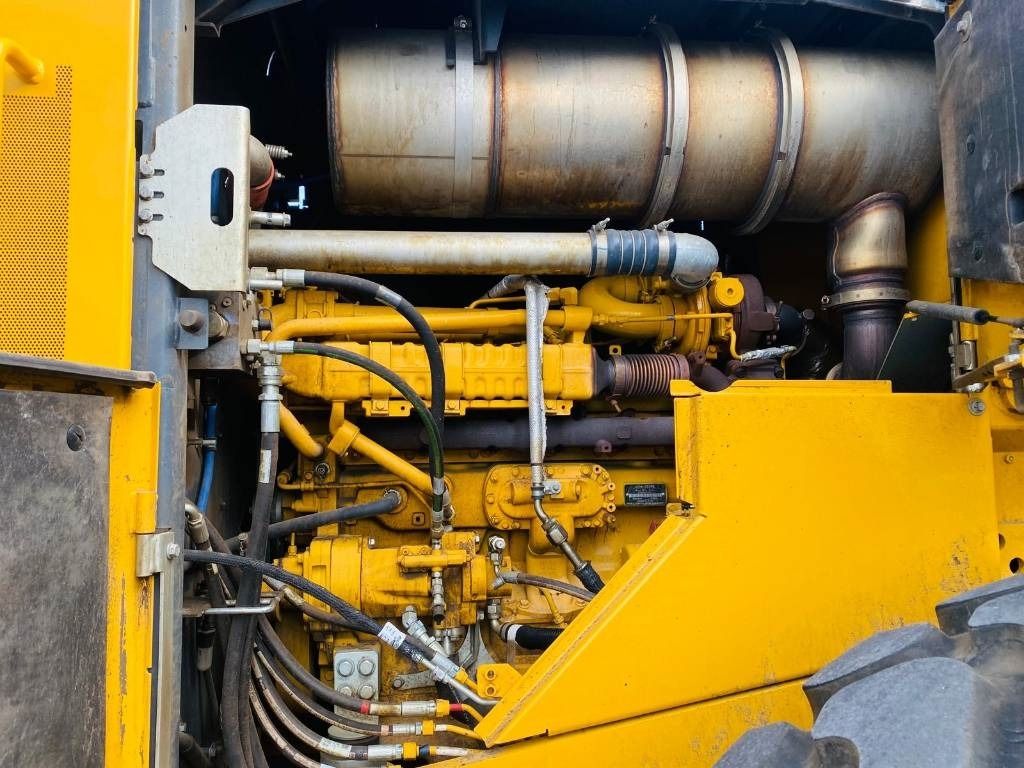 Wiellader John Deere 824p