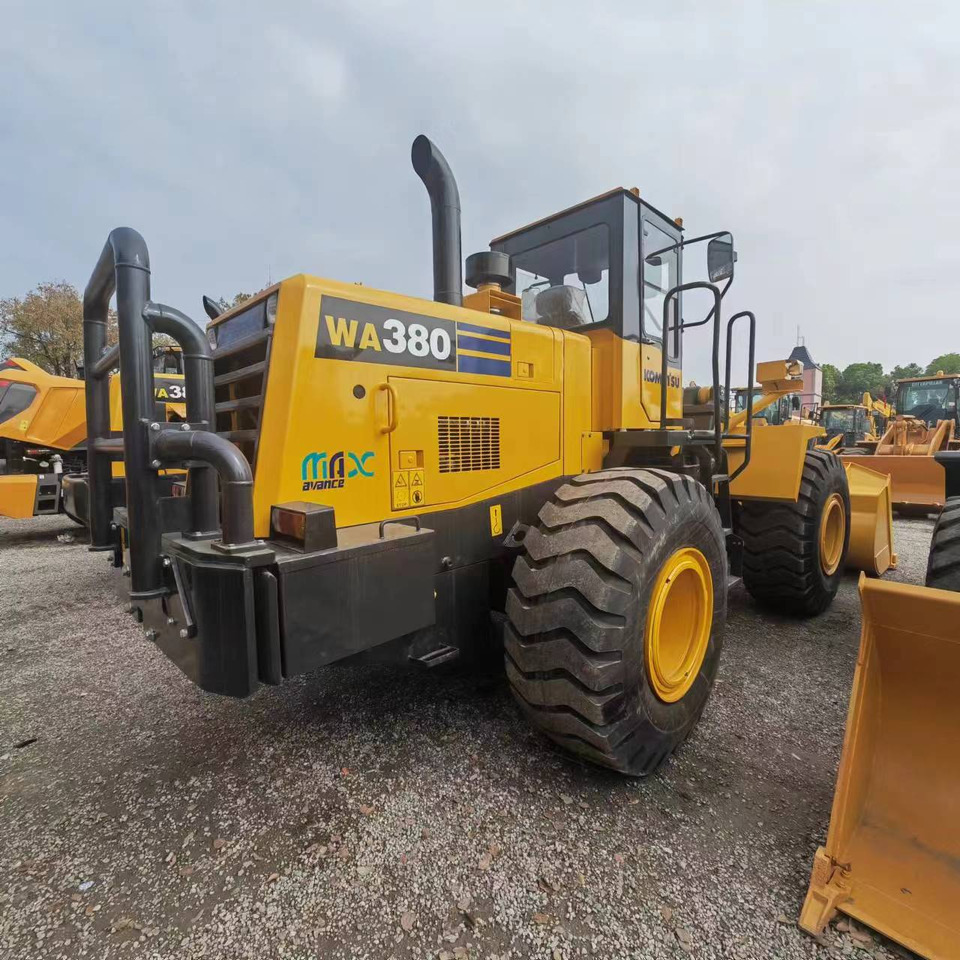 Wiellader KOMATSU