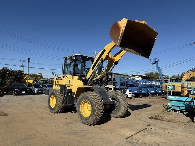 Wiellader KOMATSU WA100-6