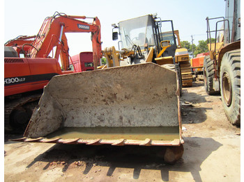 Wiellader KOMATSU WA320