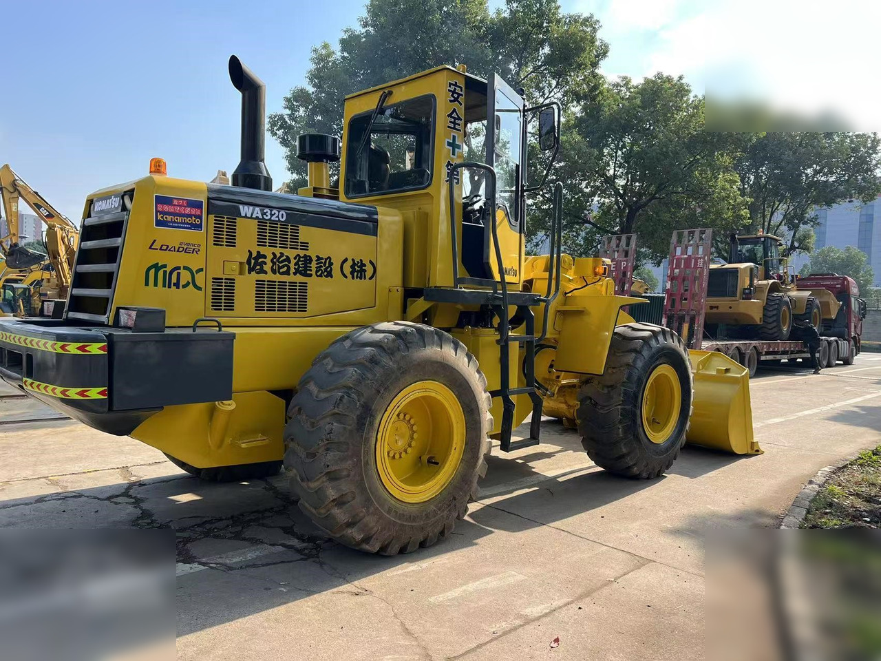 Wiellader KOMATSU WA320-3