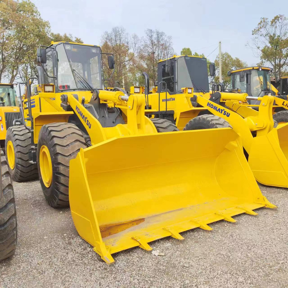 Wiellader KOMATSU WA380