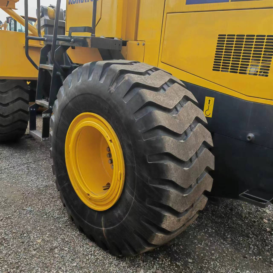 Wiellader KOMATSU WA380