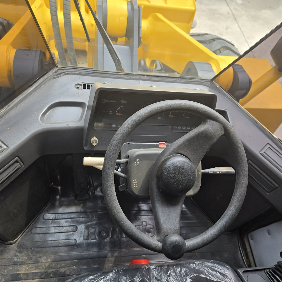 Wiellader KOMATSU WA380