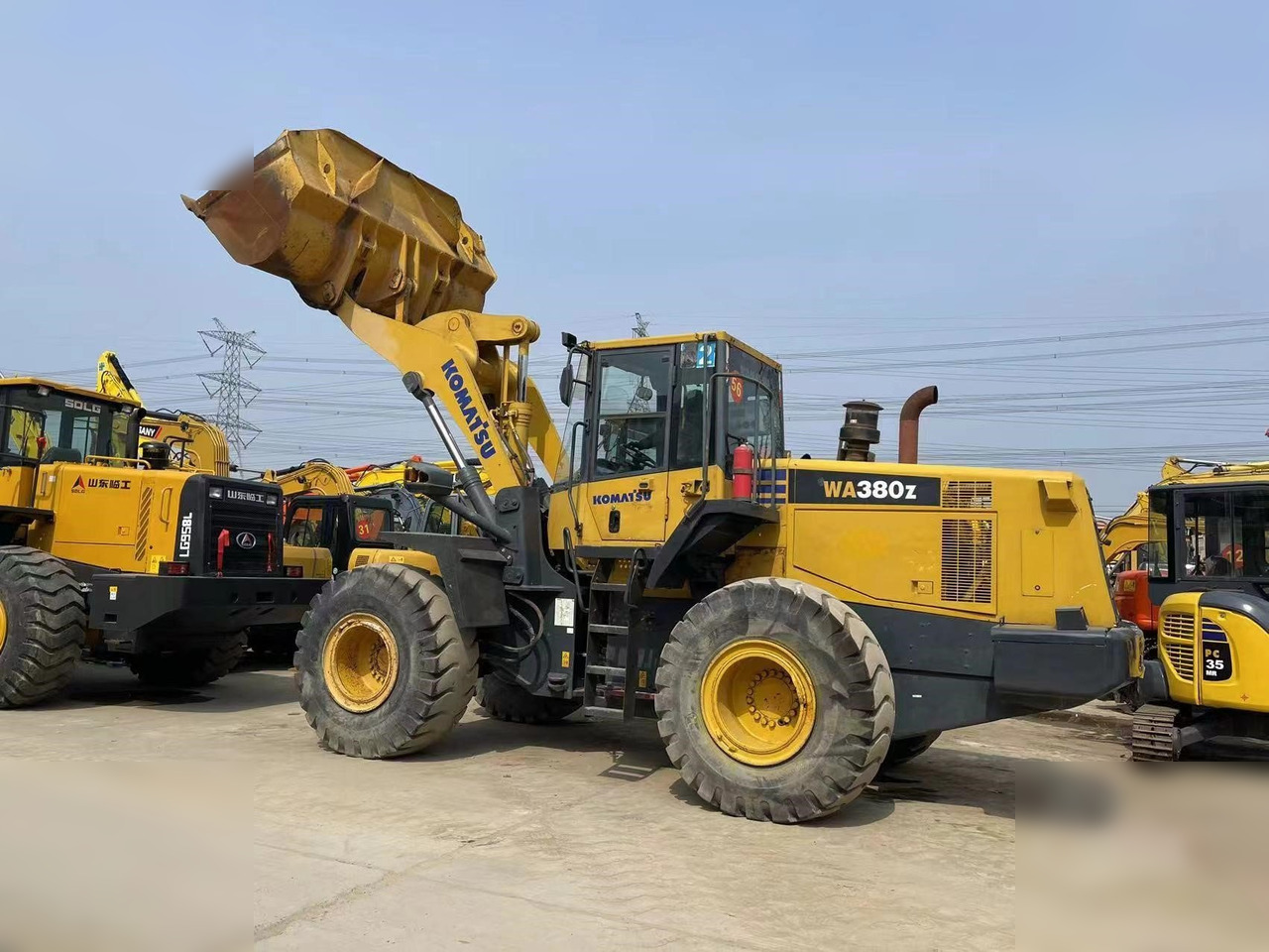 Wiellader KOMATSU WA380Z-6