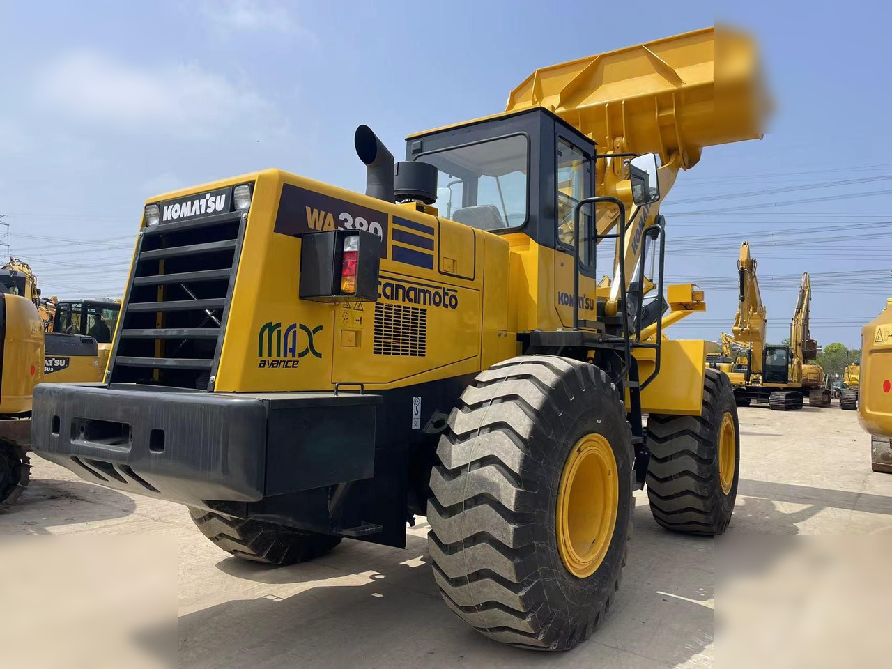 Wiellader KOMATSU WA380-3