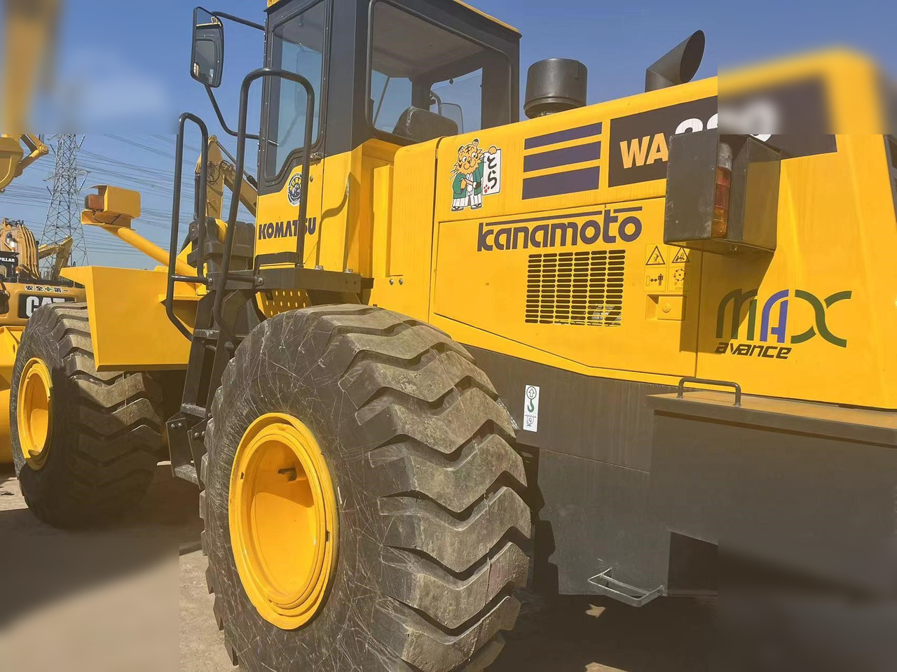 Wiellader KOMATSU WA380-3
