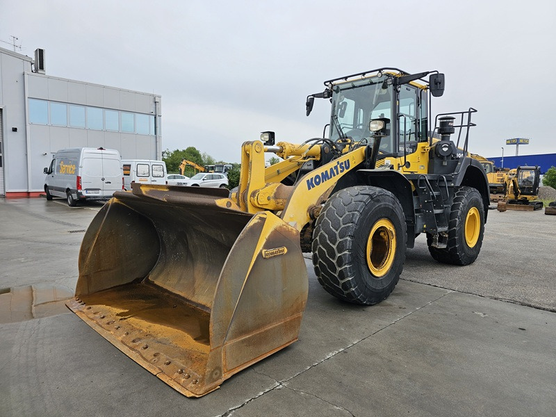 Wiellader KOMATSU WA380-8