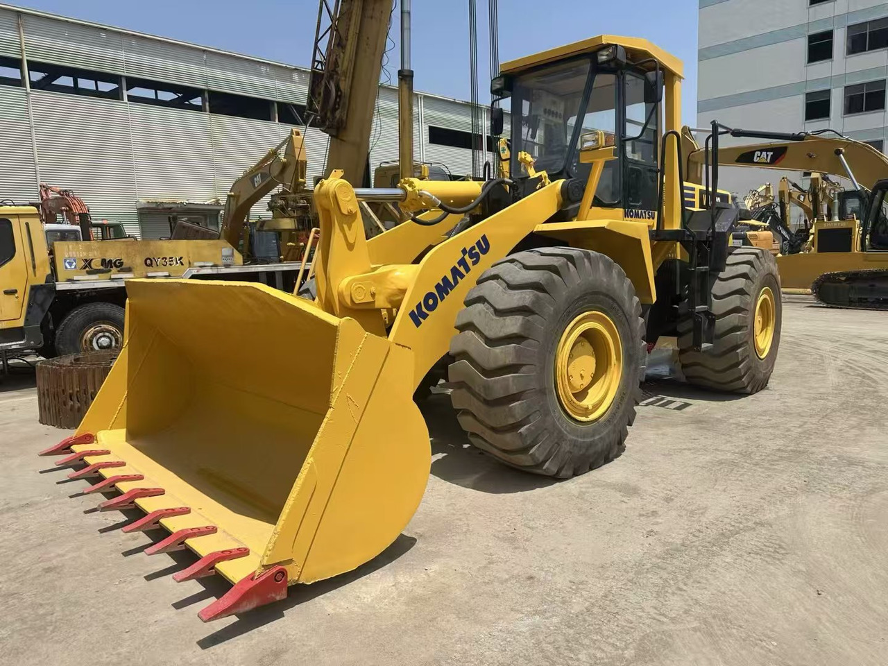 Wiellader KOMATSU WA470