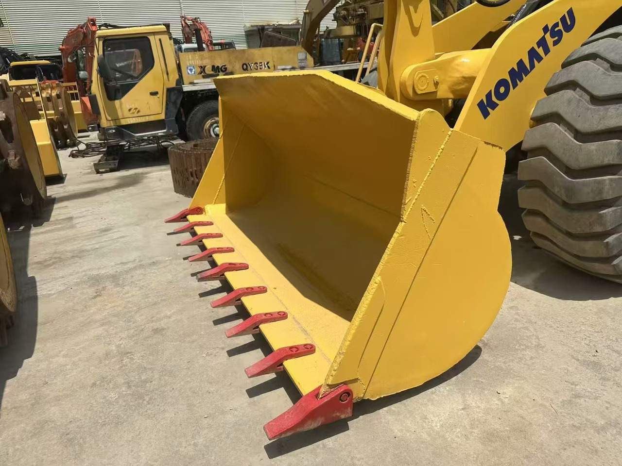 Wiellader KOMATSU WA470