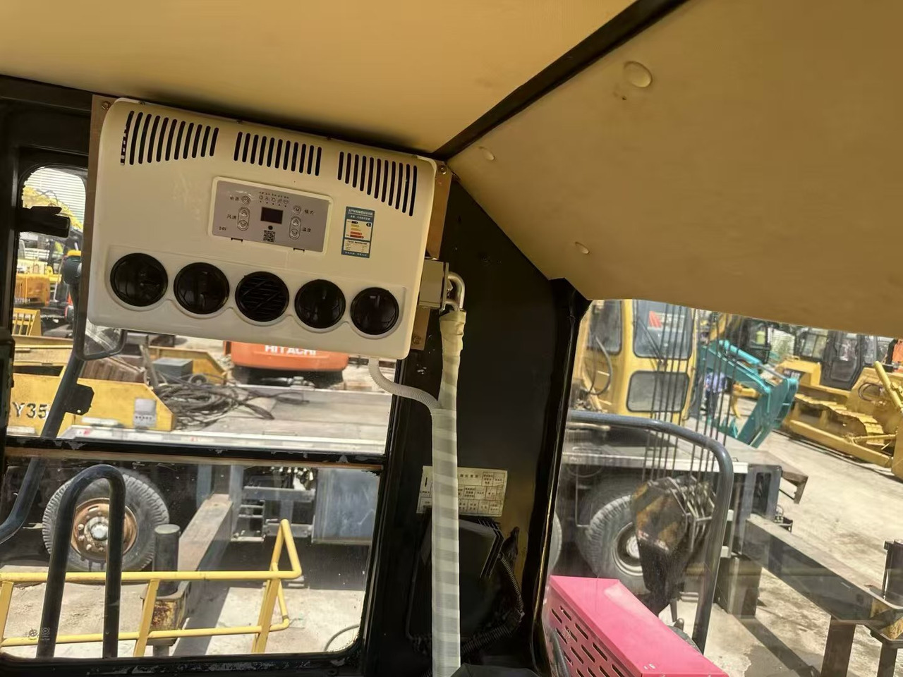 Wiellader KOMATSU WA470