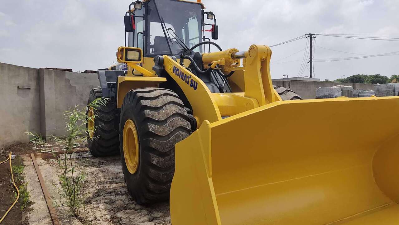 Wiellader KOMATSU WA470-3