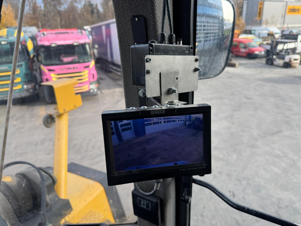 Wiellader KOMATSU WA480-6