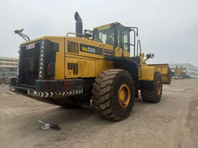 Wiellader KOMATSU WA500