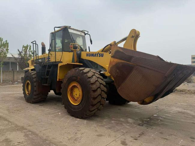 Wiellader KOMATSU WA500