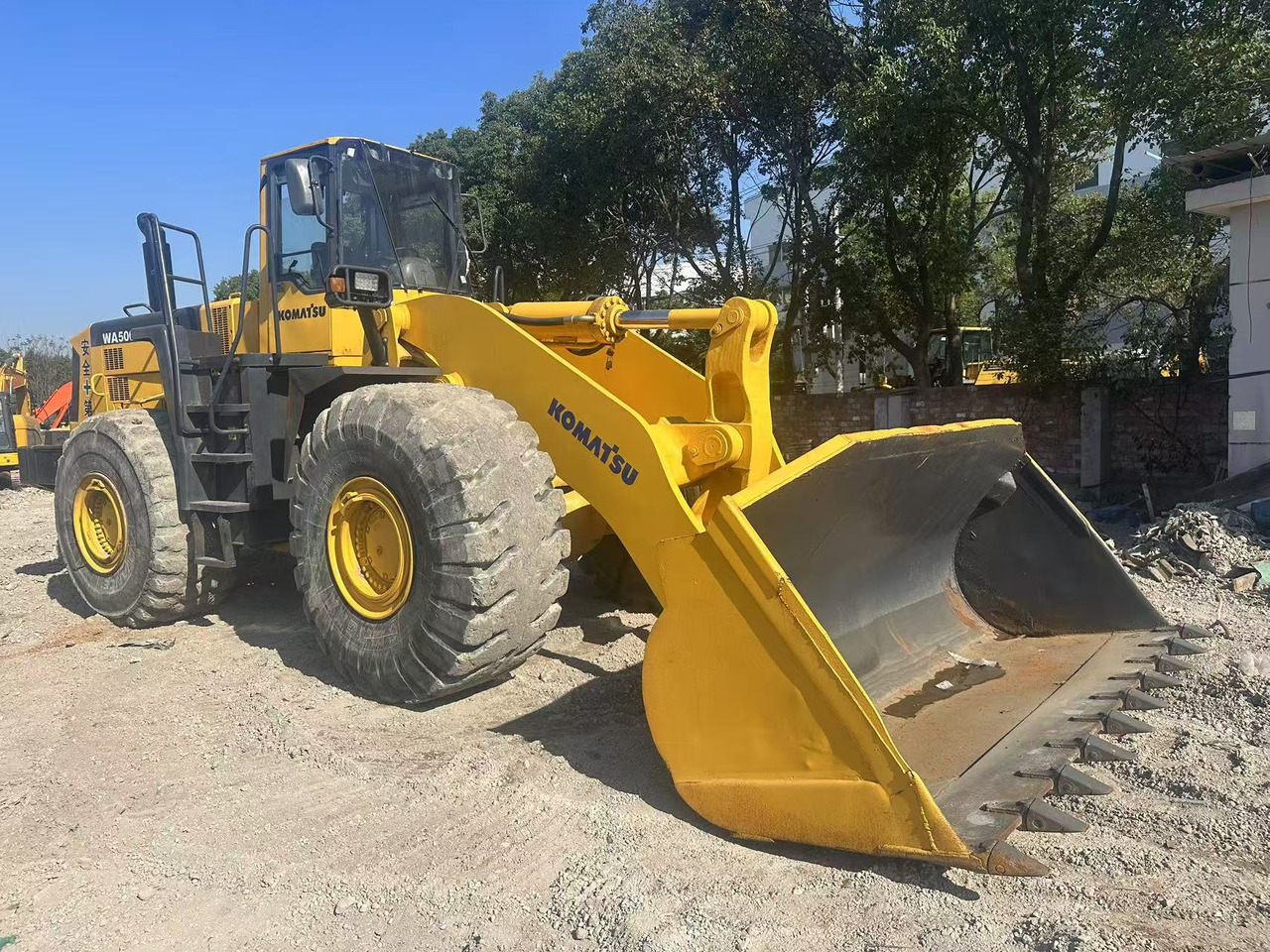 Wiellader KOMATSU WA500-3