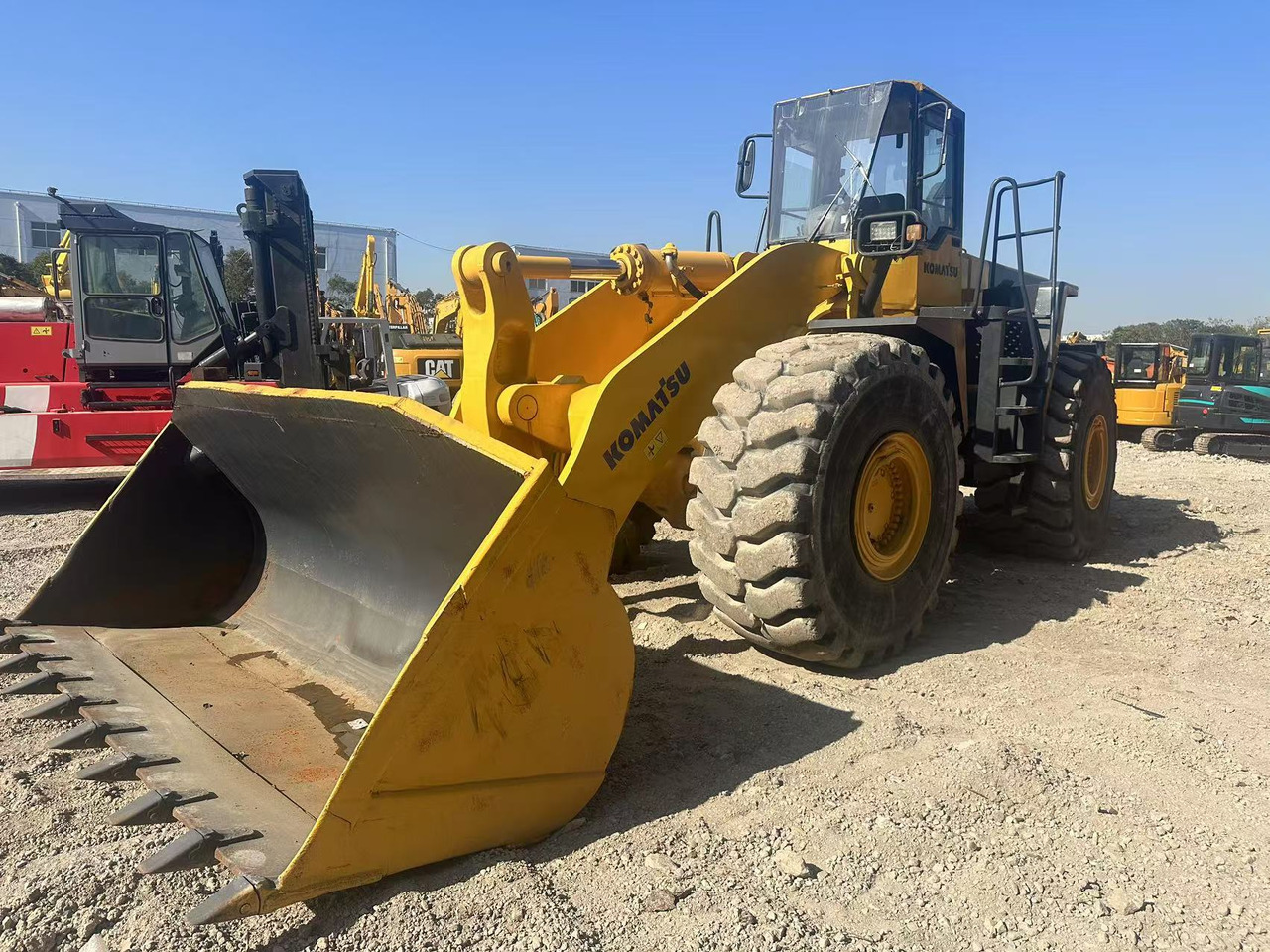 Wiellader KOMATSU WA500-3