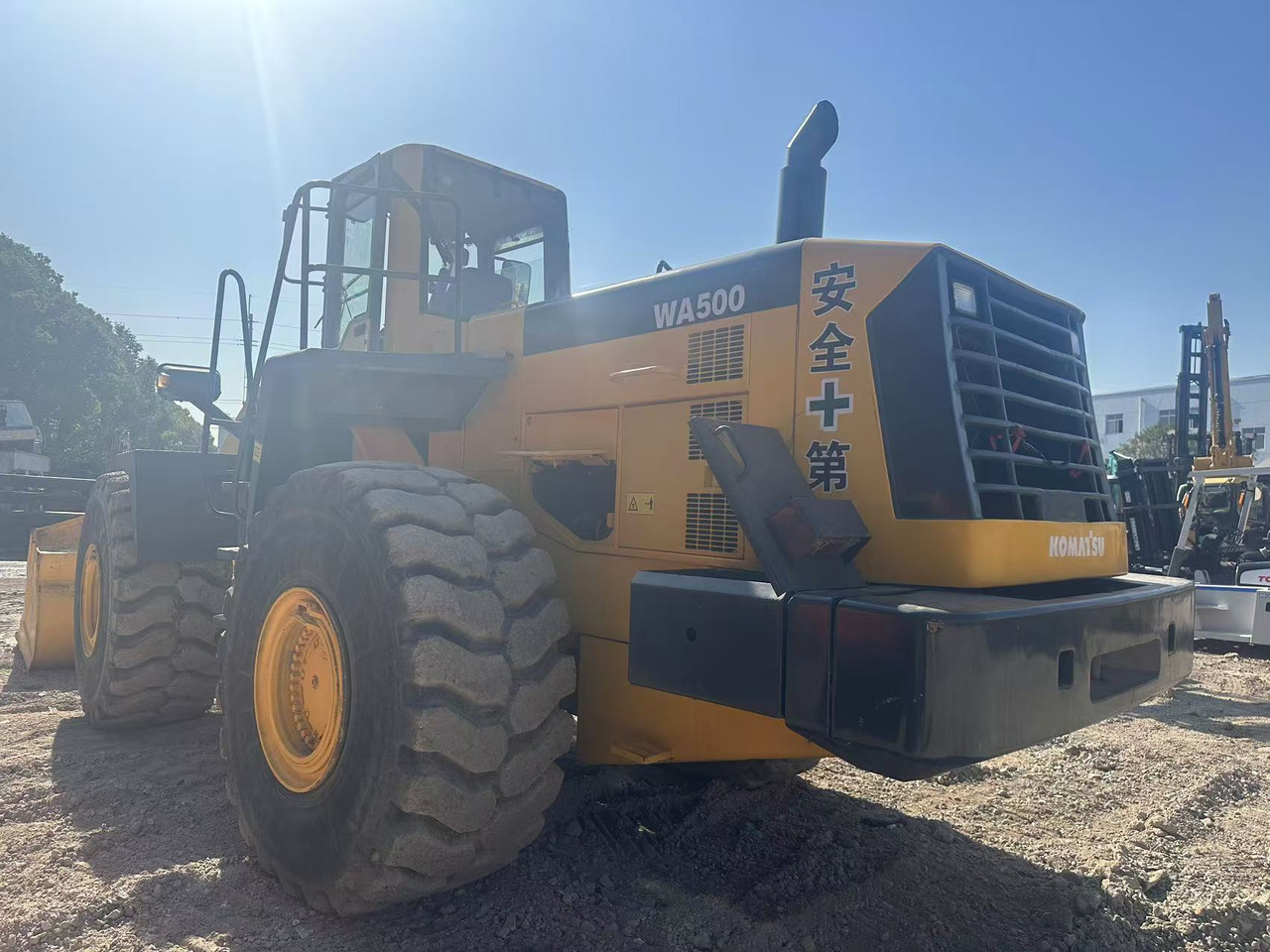 Wiellader KOMATSU WA500-3